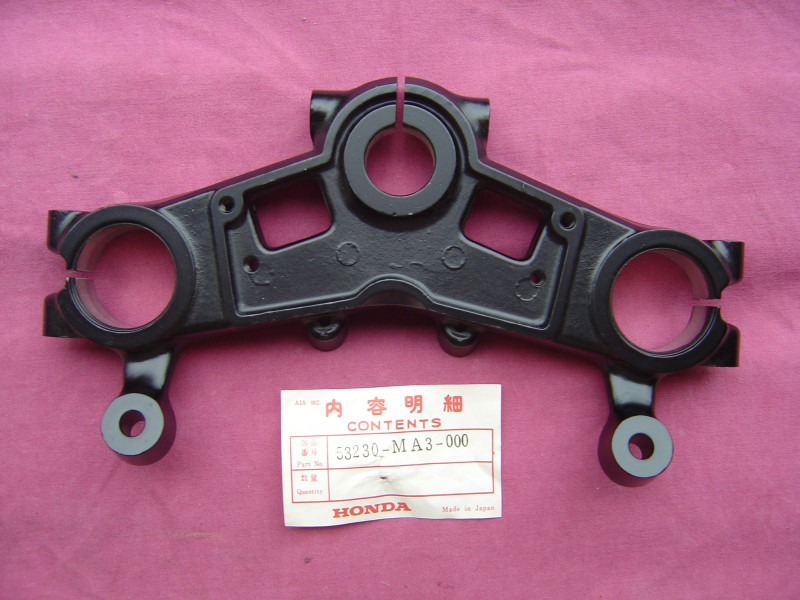 Té de fourche supérieur Honda CB1100RB - Réf. 53230MA3000