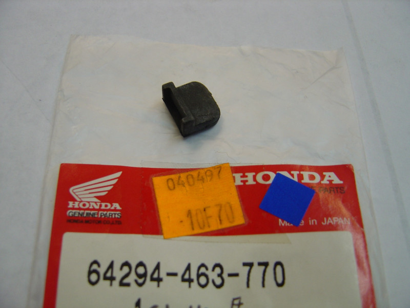 Caoutchouc fixation cache plastique Honda GL1100