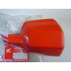 Protège main gauche Honda NX650 R134 – Réf. 53185MN9000ZA
