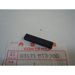 Caoutchouc de protection Honda 83171MT3300