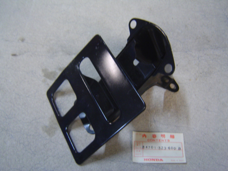 Support Feu Arrière Honda CB500 K1 – Réf. 84701323600B