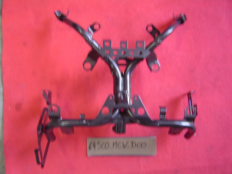 Araignée de carénage Honda VFR800 02-05 – Réf. 64500MCWD00