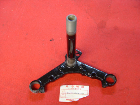 Té de fourche inférieur Honda CY80Z CY50K2 – Réf. 53200159610ZA