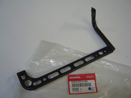 Support droit couvercle injection Honda GL1800 - 83516MCA000