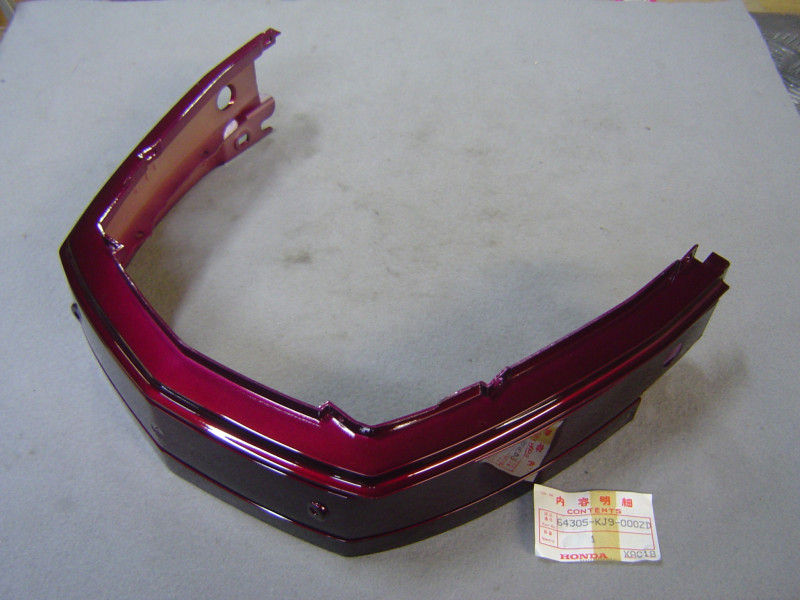 Pare-choc avant Honda CH125 Spacy 84 R114CU | 64305-KJ9-000ZD