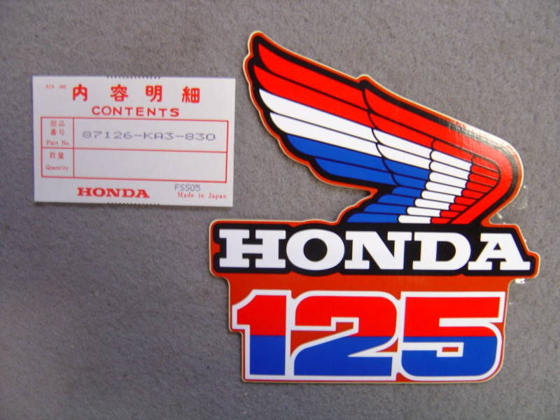 Décor autocollant radiateur droit CR125RF 85 Honda 87126KA3830