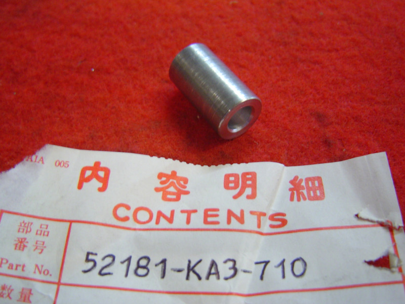 Entretoise Protège Chaîne Honda CR125 CR250 CR500 - 52181KA3710
