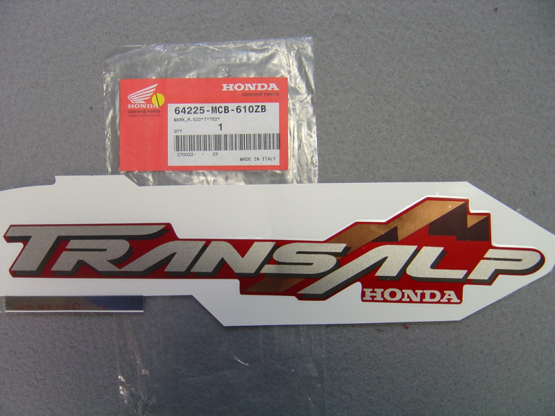 Autocollant auvent latéral avant Honda XL650V – Réf. 64225-MCB-610ZB