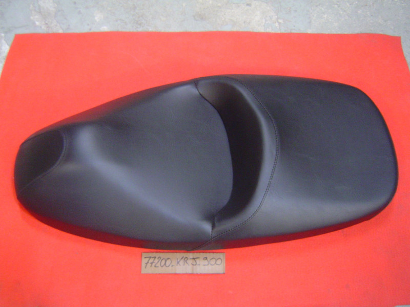 Selle Biplace Honda FES125 2003-2012 | Réf. 77200-KRJ-900