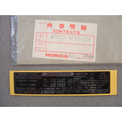 Plaque Avertissement Pneu Honda VF100FE - Réf. 87505MB6620
