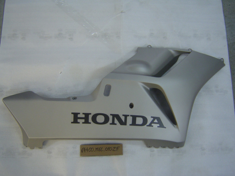 Demi sabot carénage droit CBR1000R 2004 Honda – Neuf