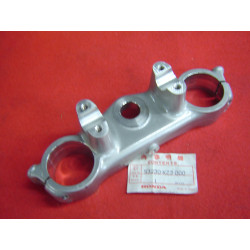 Té de fourche supérieur Honda CR125/CR250 – Réf. 53230KZ3000