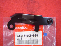 Support de carénage droit de VTR1000SP 02-04 idem 64517MCF000