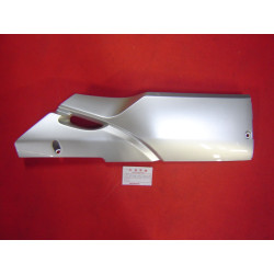 Cache latéral inférieur droit Honda FES125 NH411M | 83540KRJ900ZH