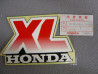 Autocollant réservoir droit Honda XL600RH 87 type 2 – Réf. 87123MG2780ZB