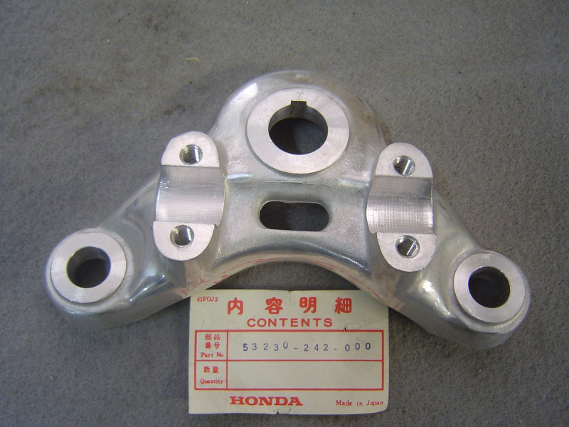 Té supérieur de fourche Honda CD125A - Réf. 53230242000
