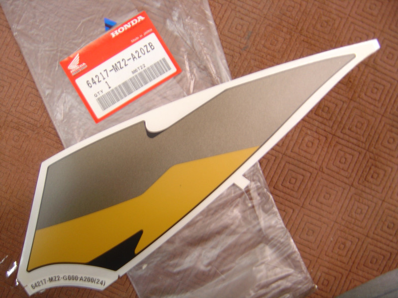 Décor tête de fourche gauche type24 Honda CBR1000FT 96