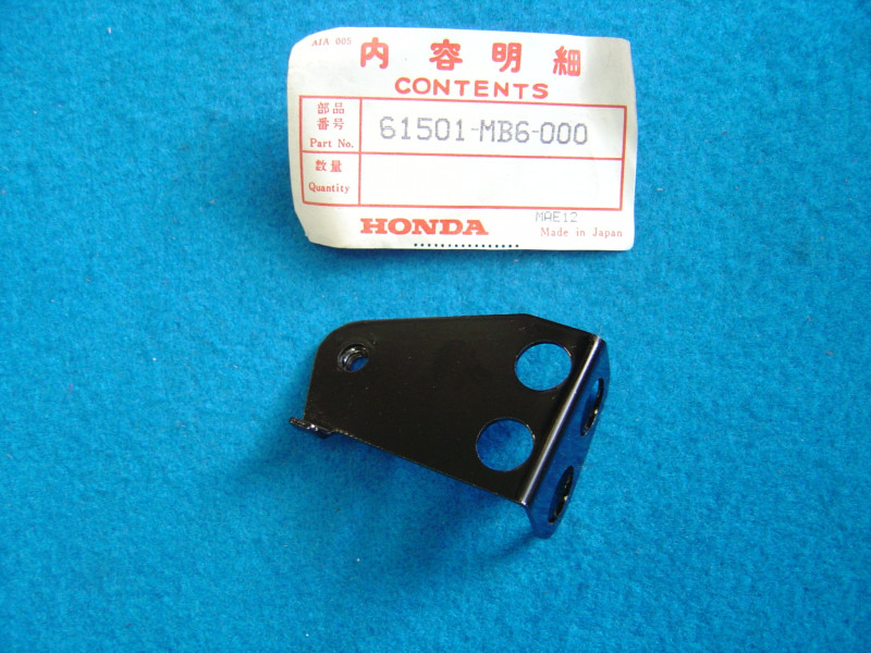 Support Phare Droit Honda 1000 VF F 84 - Réf. 61501MB6000