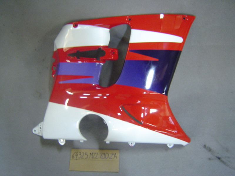 Flanc de carénage coté droit HONDA CBR1000F 1991 64325-MZ2-890ZA