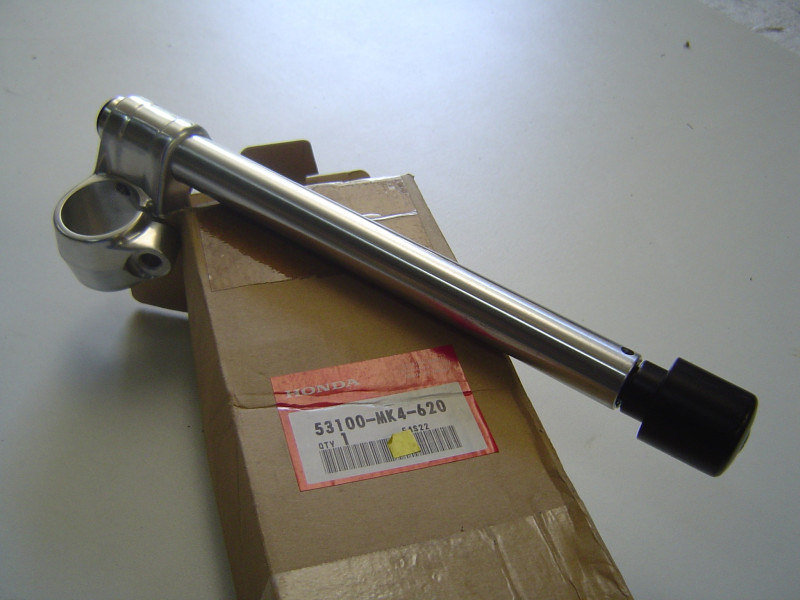 Demi guidon droit Honda XBR500 87 – Réf. 53100MK4620