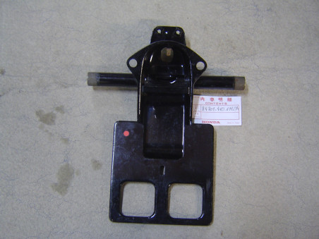 Support feu arrière Honda CB750G F2 – Réf. 84701-410-611ZA