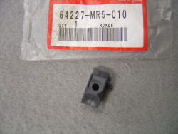 Verrouillage bouton carénage Honda PC800 - 64227-MR5-010