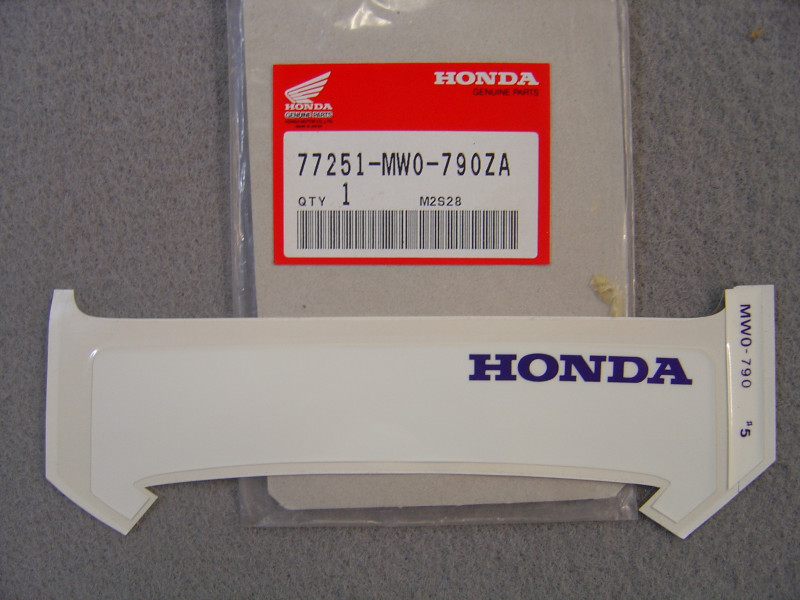 Décor Autocollant Couvercle Arrière Honda CBR900RR 1993 – 77251MW0790ZA