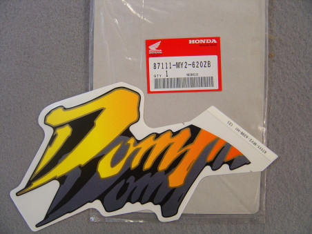 Autocollant Réservoir Droit Honda NX650N 1992 – 87111-MY2-620ZB