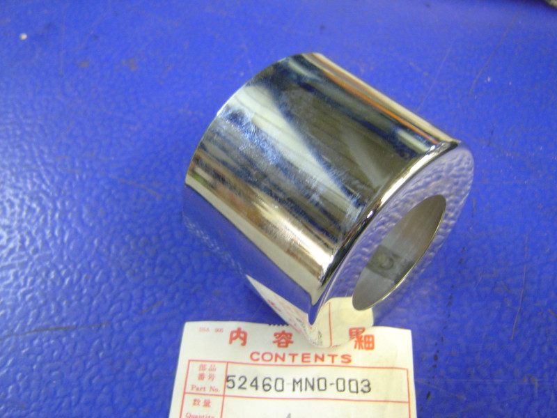 Cache chromé amortisseur Honda VF750C - Occasion TBE