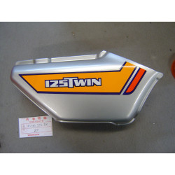 Cache latéral droit Honda CB125T2 NH-42M-C | Réf. 83540399700ZF