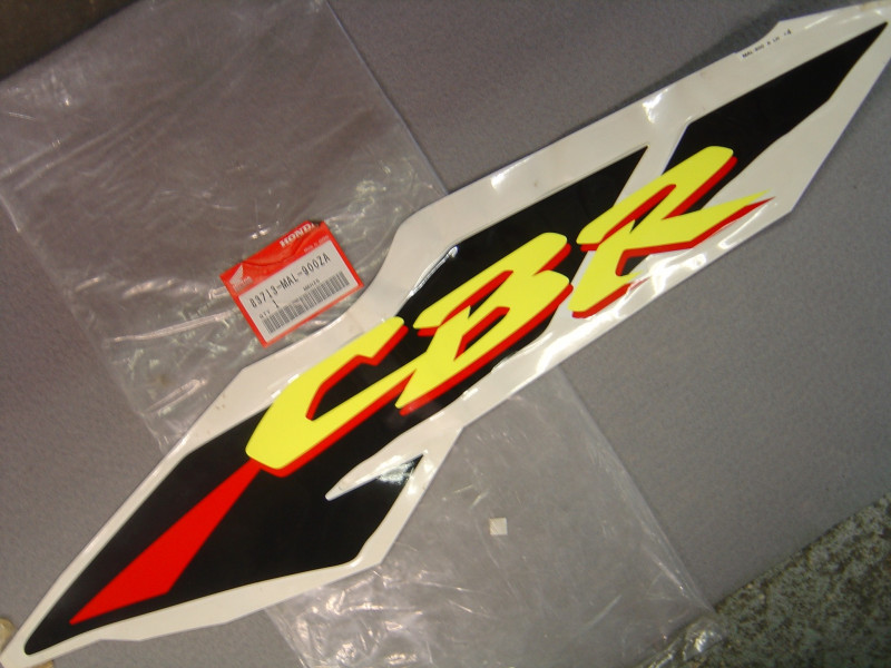 Décor flanc de selle gauche Honda CBR600FT 96 | 83713MAL900ZA