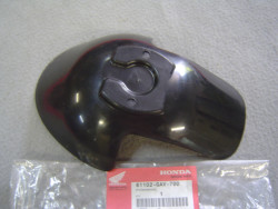Garde boue AV de SJ50 Bali 93/99 SJ100 bali 96/99 HONDA 61102-GAV-700