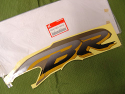Autocollant (D) 64361-MZ2-G00ZA auvent central HONDA CBR1000FV 97
