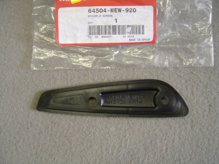 Garniture montage bulle Honda 64504MEW920 NT700V CBF1000
