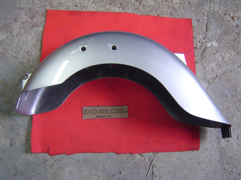 Garde-boue arrière Honda VT125C 06-07 occasion - Réf. 80100KGB630ZL