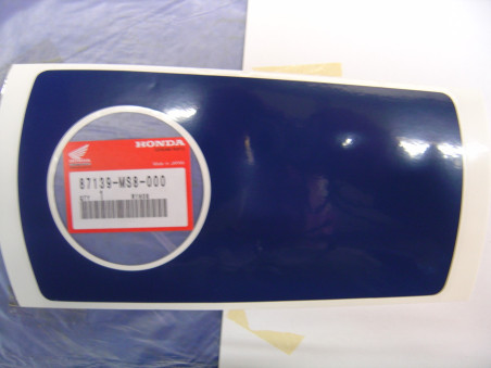 Décor autocollant réservoir Honda XRV650J K – Réf. 87139MS8000