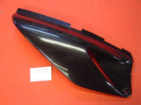 Cache latéral droit Honda XL125V 2007-2015 | Réf. 83500KPC640ZR