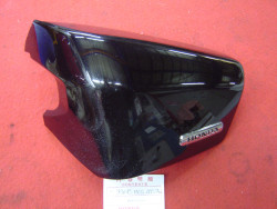 cache latéral gauche de VT750 04-05 code couleur WL NH1