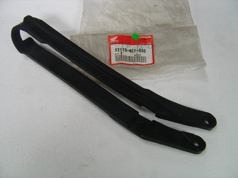 Patin bras oscillant côté chaîne Honda VTR1000 - Réf 52170MCF000