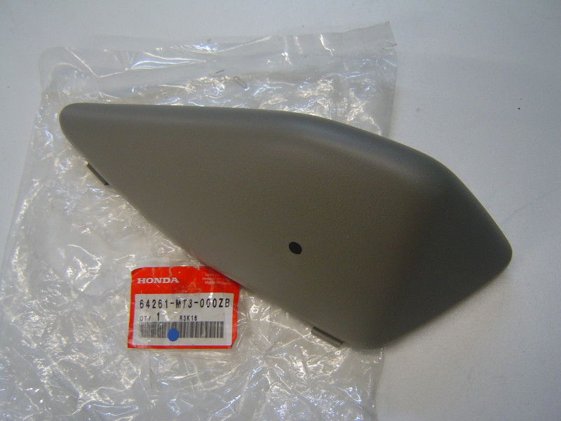 Cache protection moteur gauche Honda ST1100 94-95 NH304r