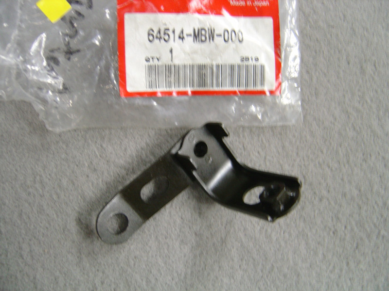 Support Montage Carénage Honda – Réf. 64514MBW000