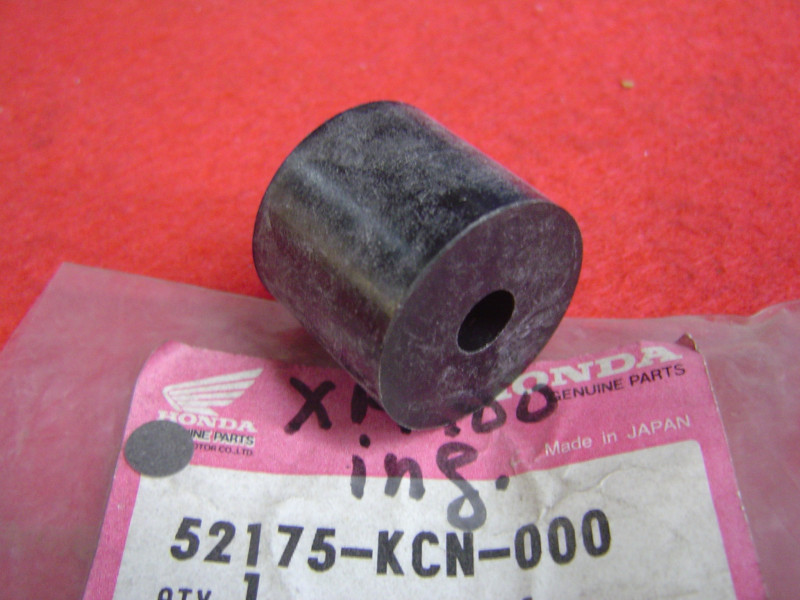 Roulette de chaîne Honda 52175-KCN-000 | Transmission moto