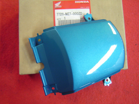Habillage supérieur coque selle Honda VFR750 94 B143M