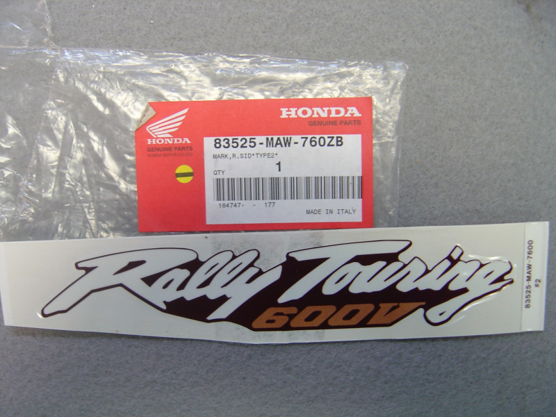 Décor autocollant couvercle latéral droit Honda XL600V 97
