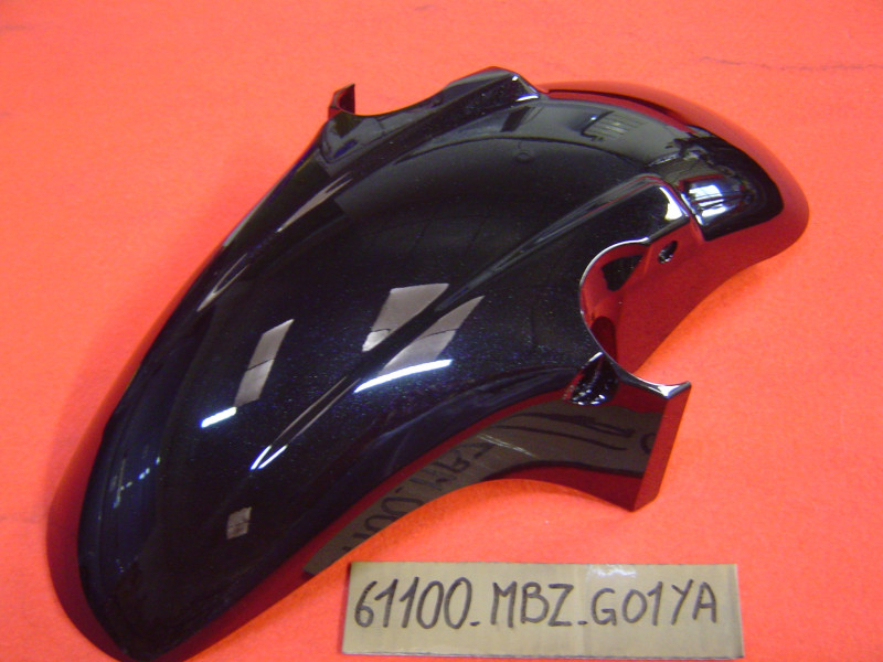 Garde boue AVant de CBF600 08/11 code couleur NHA84P