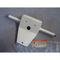Support feu arrière Honda PXL50S 82 NH24 – Réf. 84701GE9000ZA