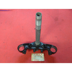 Té de fourche inférieur Honda VF750SC 37mm – Réf. 53200MB0000