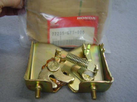 Serrure de selle Honda SA50 88/94 - Réf. 77235GY1900
