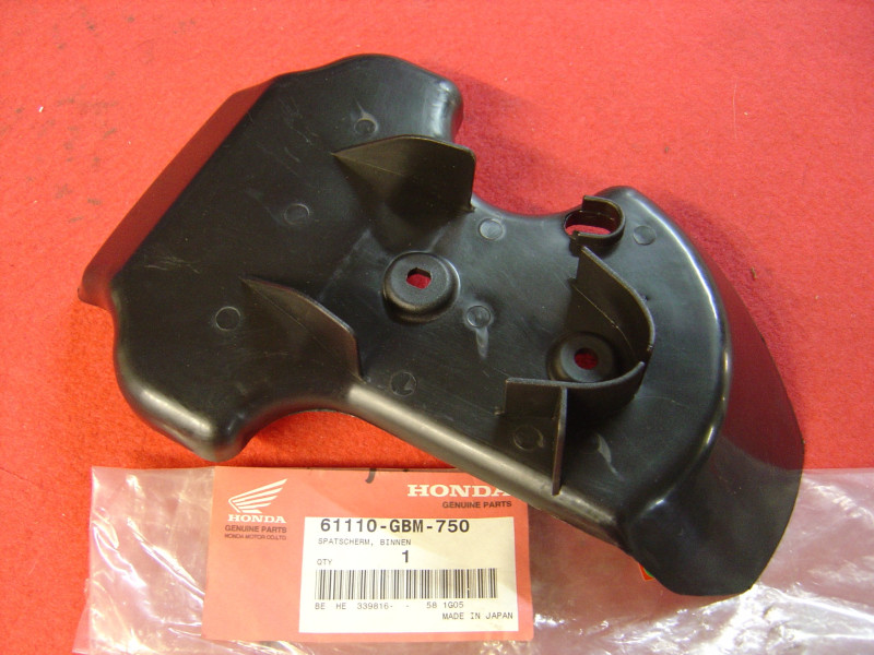 Garde boue intérieur avant Honda SFX50 61110-GBM-750