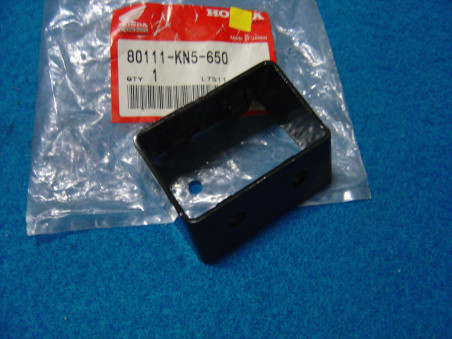 Support Feu Arrière Honda 80111KN5650 – Pièce Honda